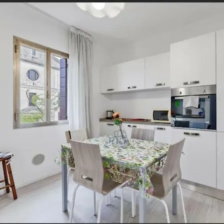 Sweety Mary Apartment *